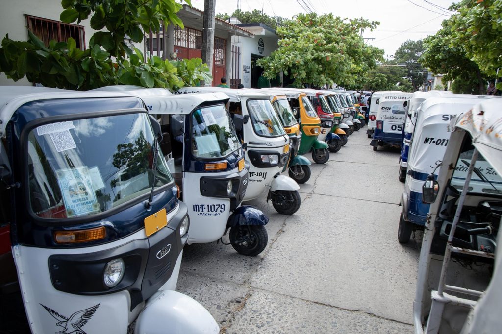 Avanza regulación de mototaxis en Juchitán de Zaragoza.