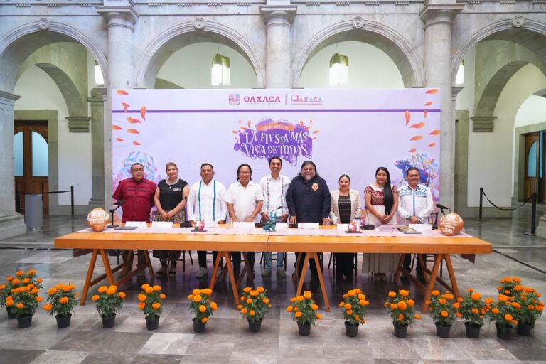 Nancy Benítez invita a vivir la tradición y la memoria del Día de Muertos en Santa Cruz Xoxocotlán